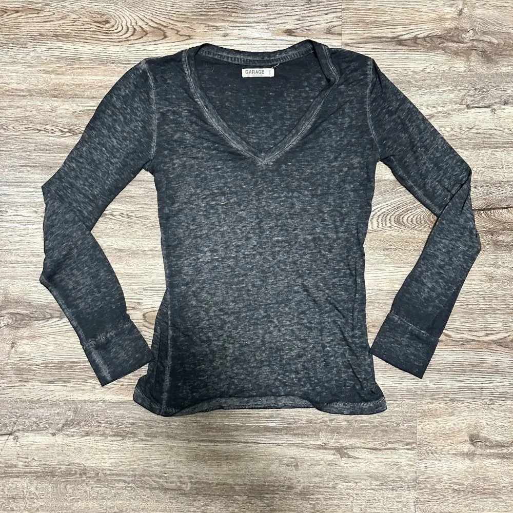 Bundle of Women's Medium (Size M) Clothing Tops/ Sweaters/ Jackets - Picture 13 of 15